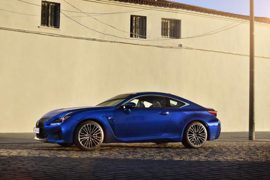  Lexus RC F 2014 года  (EU) (фото 12 из 28)